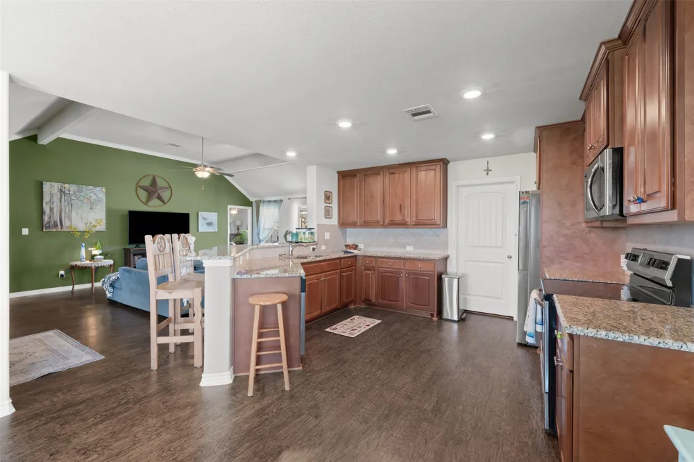4846 County Road 327 Granger, TX 76530