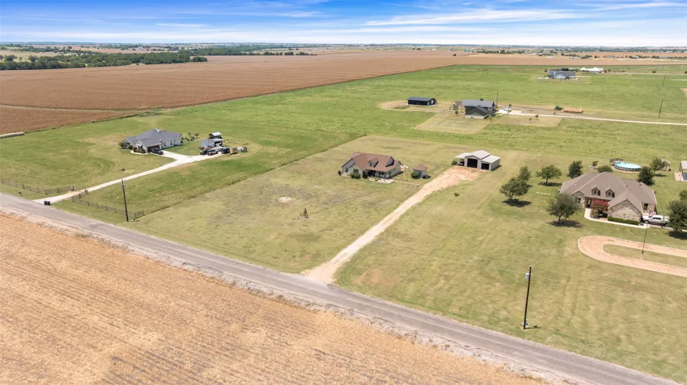 4846 County Road 327 Granger, TX 76530