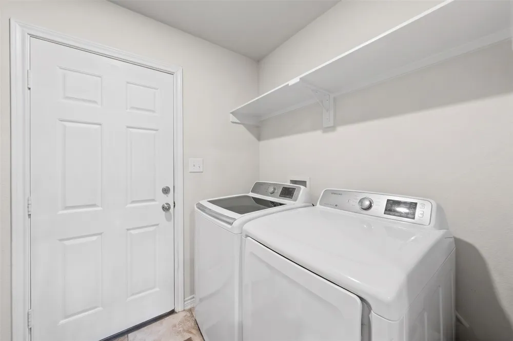 4846 County Road 327 Granger, TX 76530