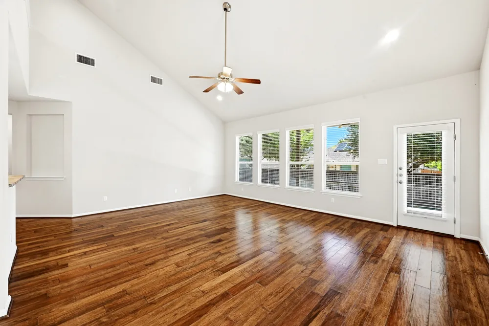 1217 Daylily Loop Georgetown, TX 78626