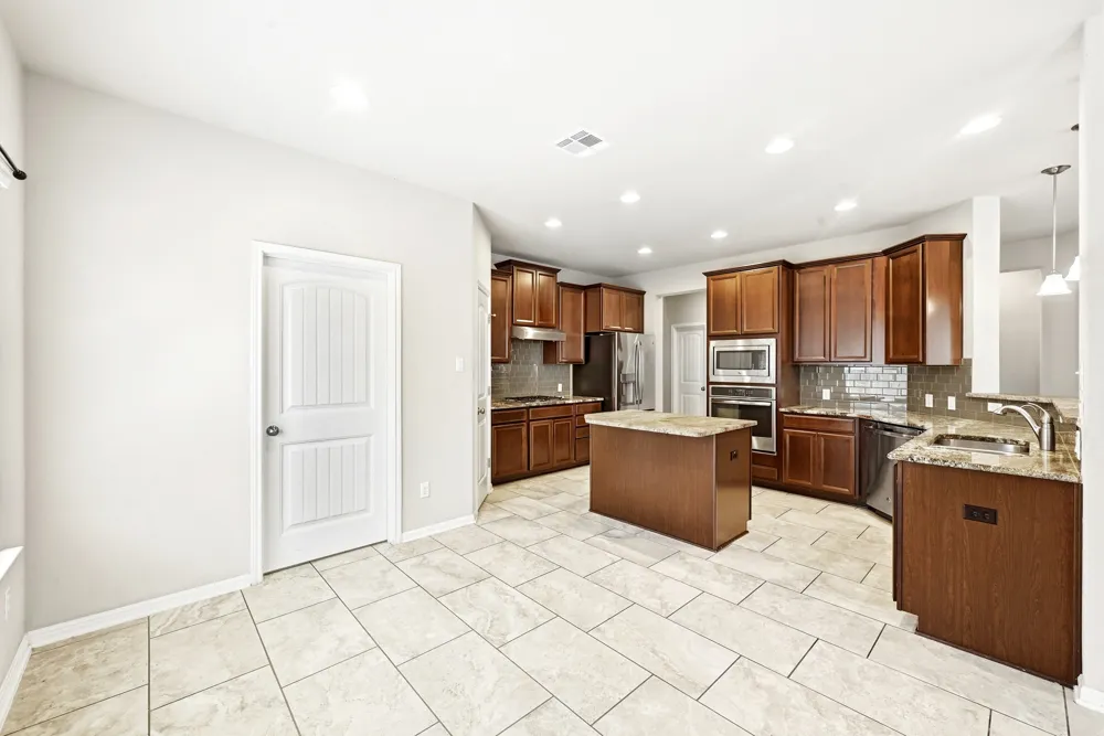 1217 Daylily Loop Georgetown, TX 78626