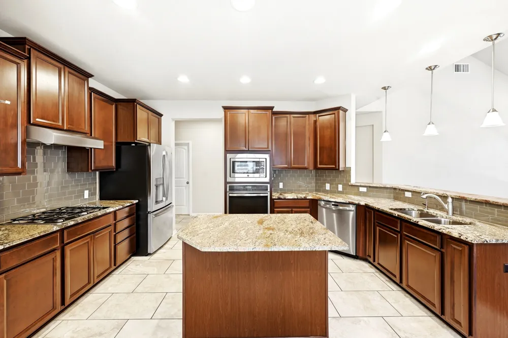 1217 Daylily Loop Georgetown, TX 78626