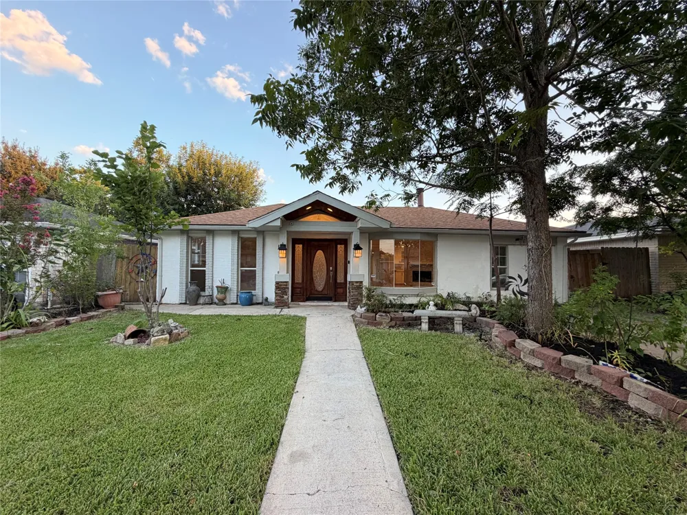 11631 Langdon Lane Houston, TX 77072