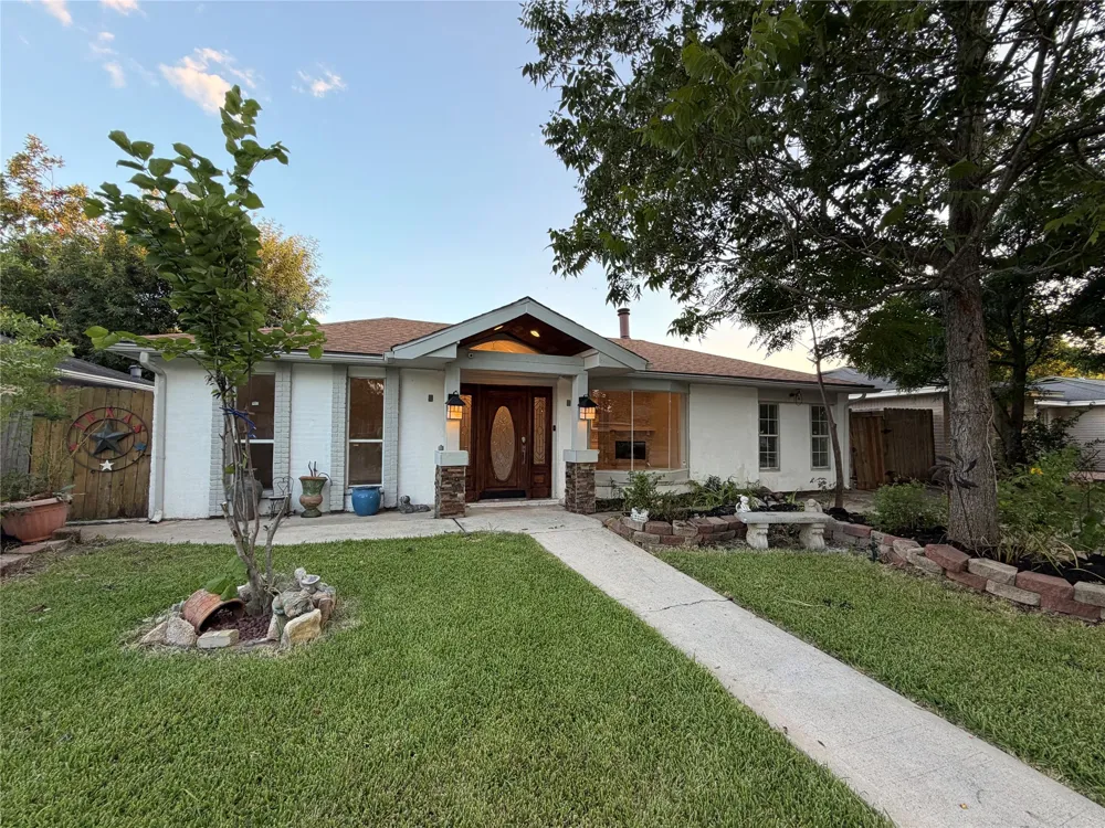 11631 Langdon Lane Houston, TX 77072