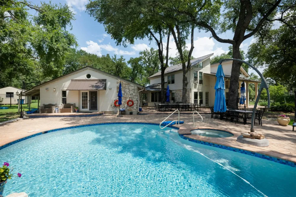 9911 Anderson Mill Road Austin, TX 78750