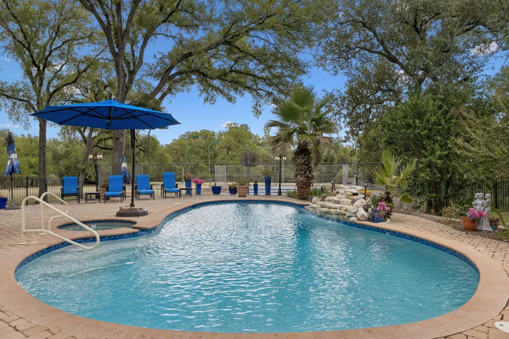 9911 Anderson Mill Road Austin, TX 78750