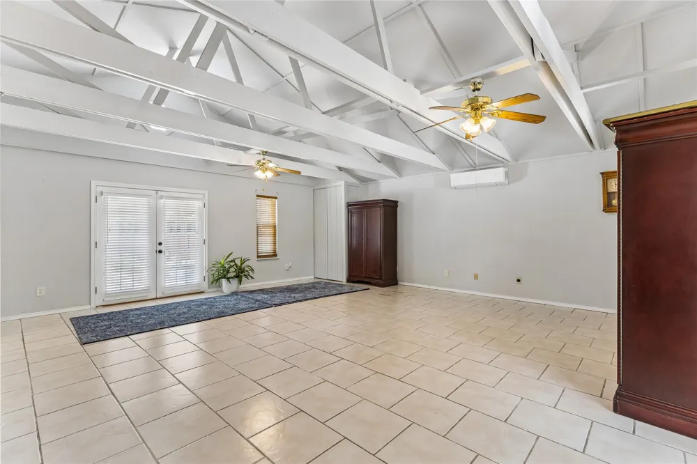 9911 Anderson Mill Road Austin, TX 78750