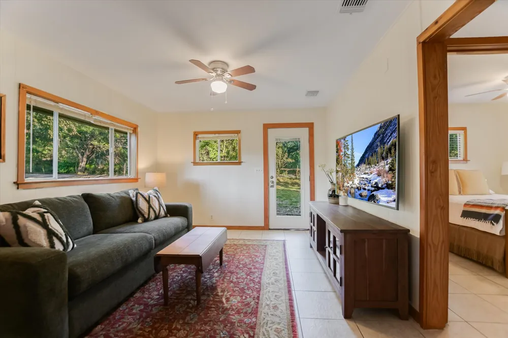 300 DEER LAKE ESTATES Wimberley, TX 78676