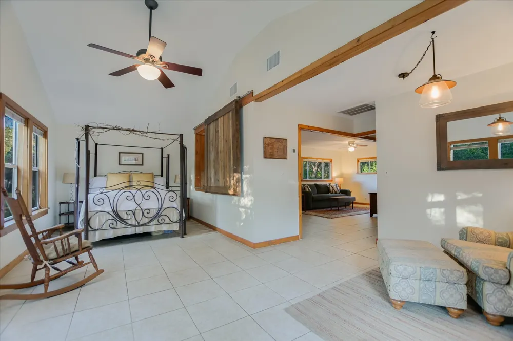 300 DEER LAKE ESTATES Wimberley, TX 78676