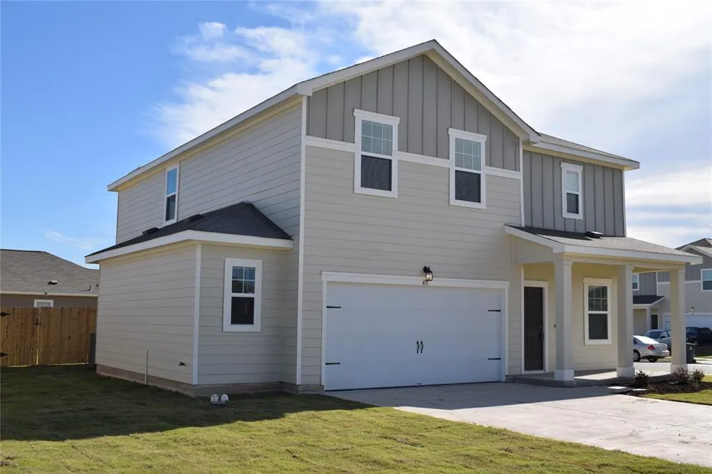 431 Robins Nest Lane Kyle, TX 78640
