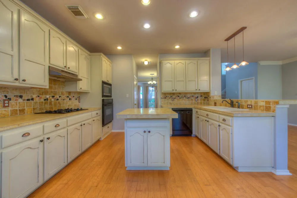 12610 Mcnelly Trail Austin, TX 78732