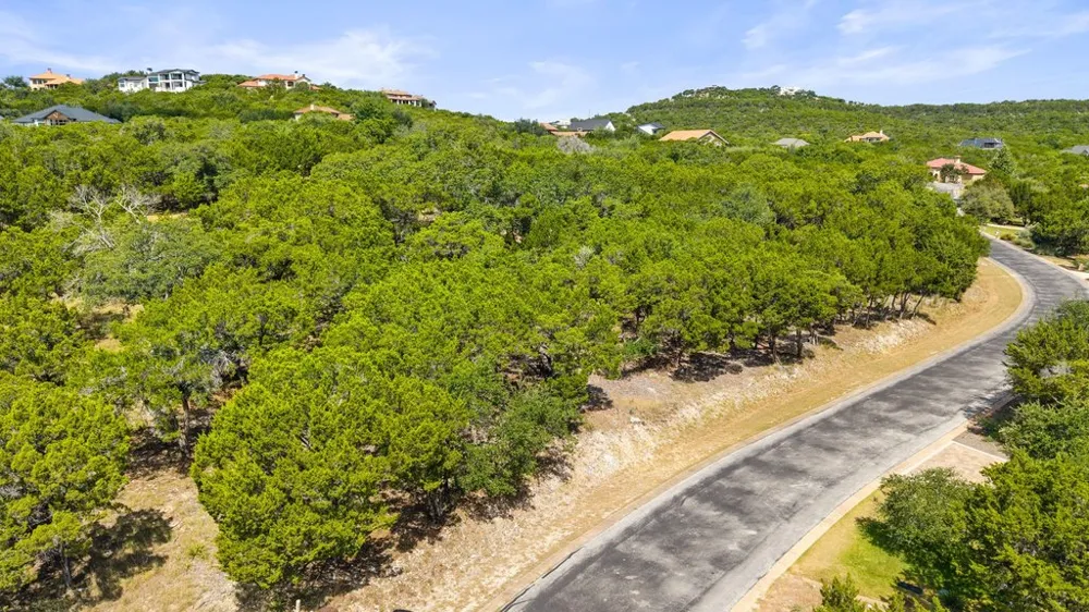 17609 Regatta View Drive Jonestown, TX 78645