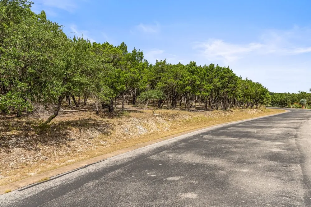 17609 Regatta View Drive Jonestown, TX 78645
