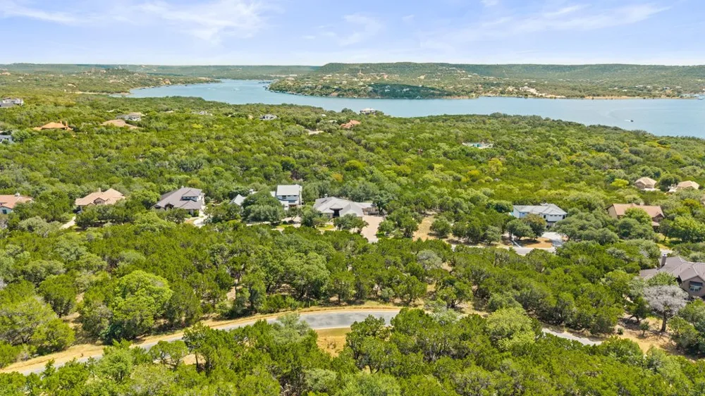 17609 Regatta View Drive Jonestown, TX 78645