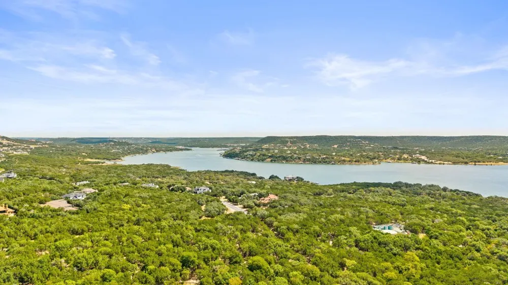17609 Regatta View Drive Jonestown, TX 78645