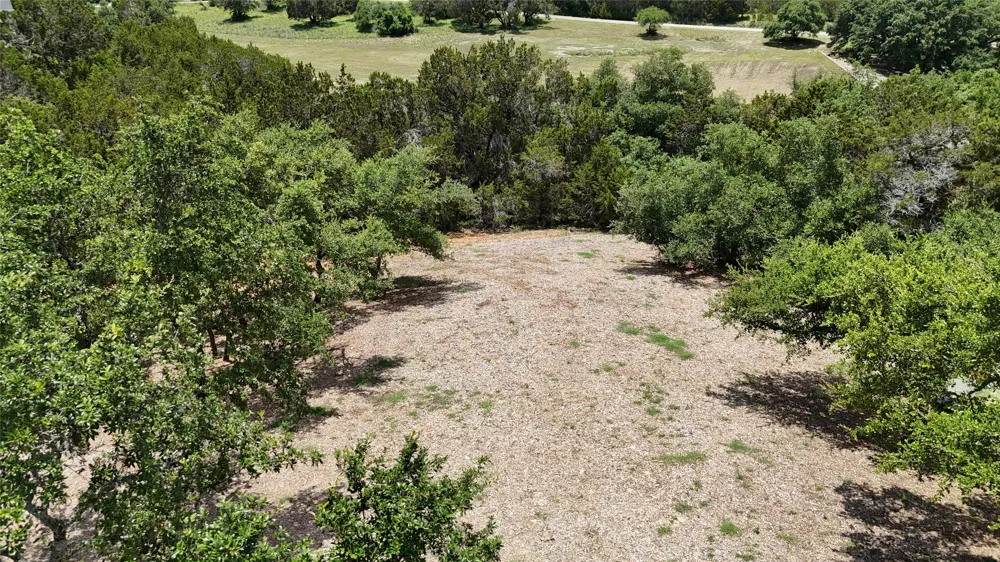 1106 Larkhall Drive Spicewood, TX 78669