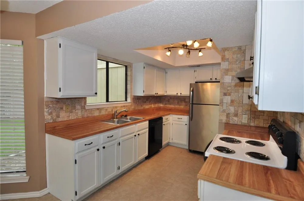 13405 Saddlebrook Trail #B Austin, TX 78729
