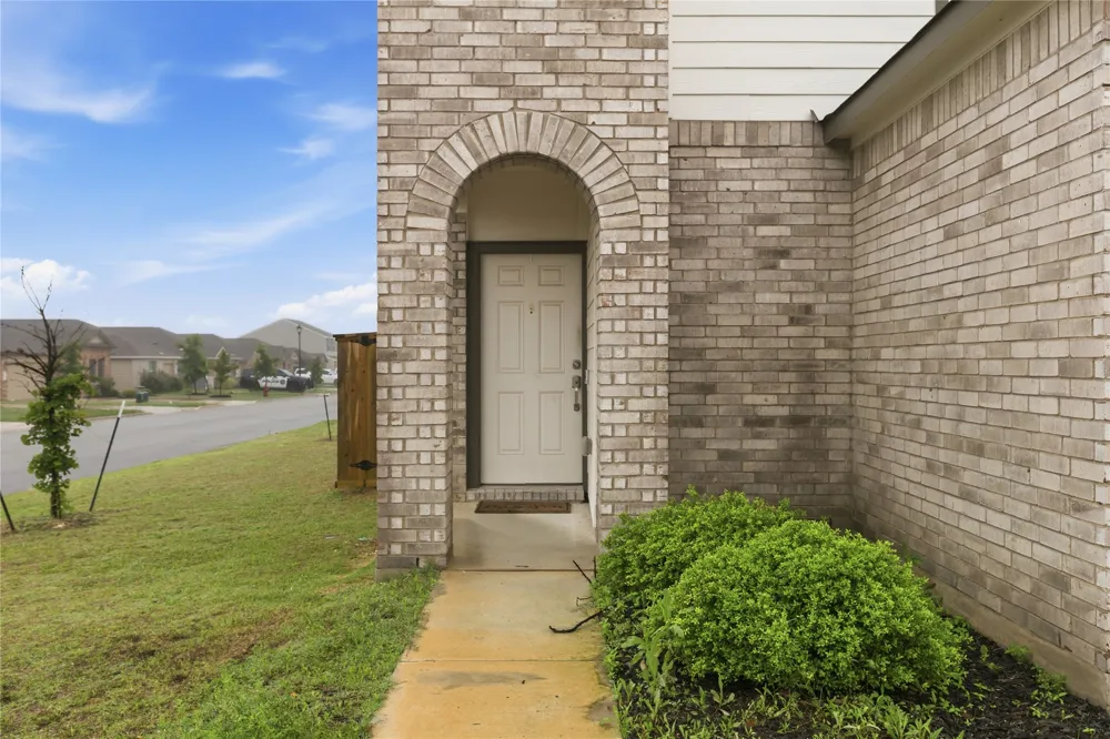 101 Rowdy Yates Way Jarrell, TX 76537