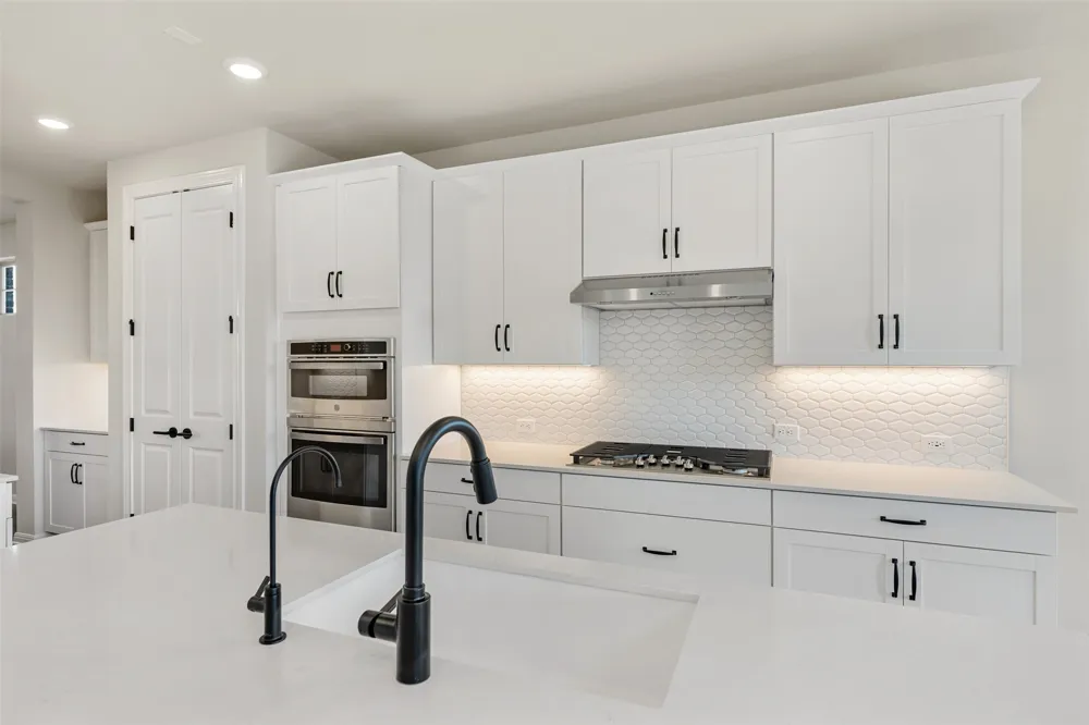 208 Possumhaw Lane San Marcos, TX 78666