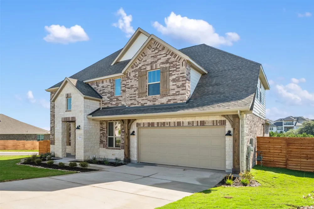 208 Possumhaw Lane San Marcos, TX 78666