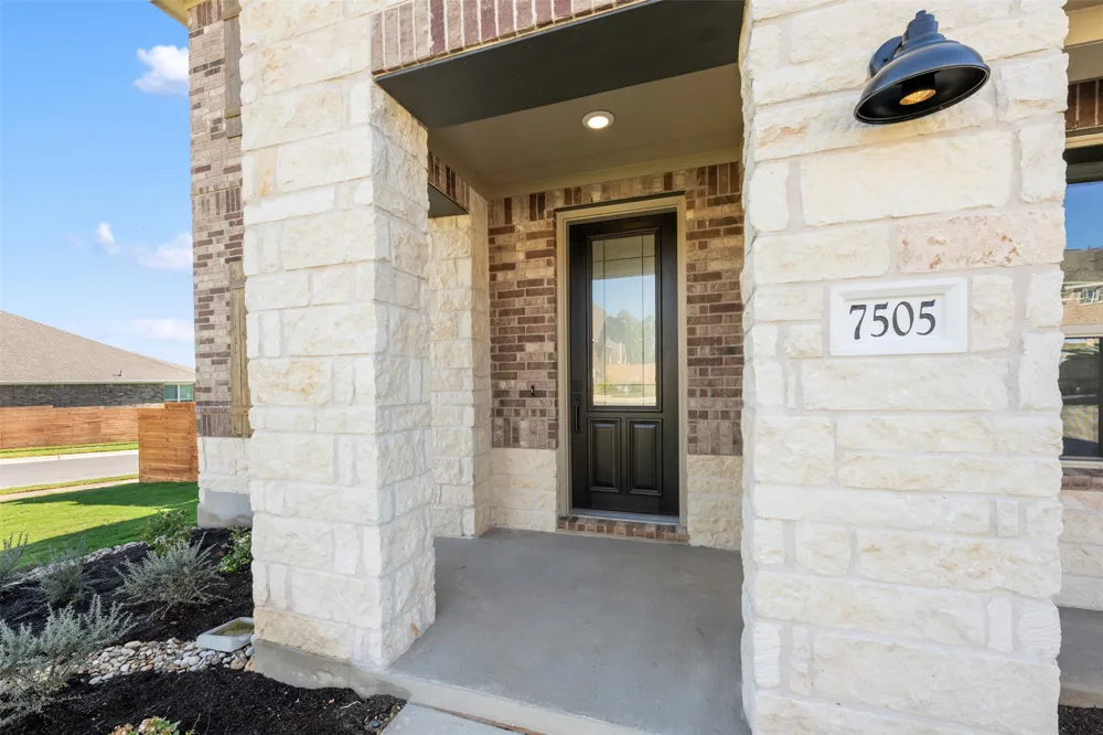 208 Possumhaw Lane San Marcos, TX 78666