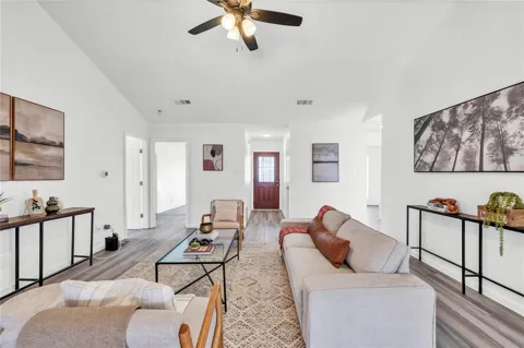 1800 Tamra Court