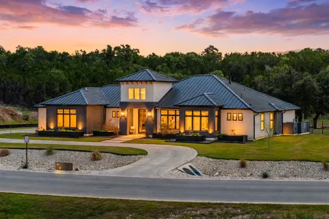 104 Sunridge Cove