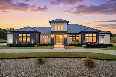 104 Sunridge Cove