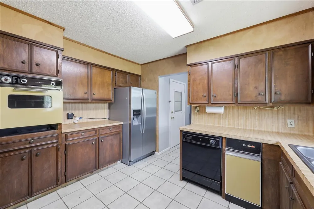 2315 Mimosa Street Port Arthur, TX 77640