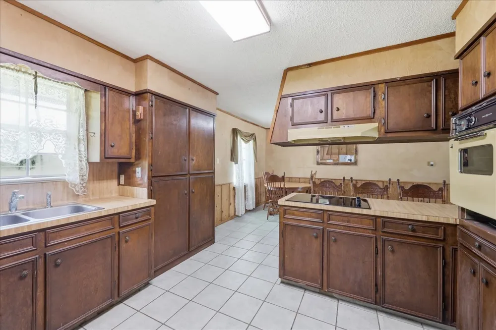 2315 Mimosa Street Port Arthur, TX 77640