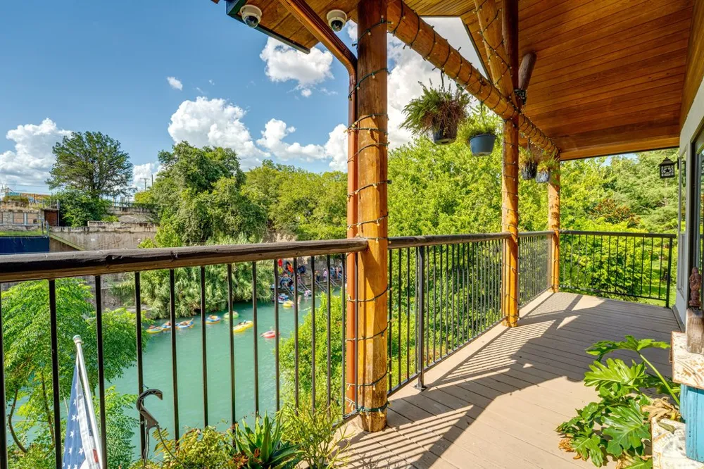 76 Guada Coma Drive New Braunfels, TX 78130