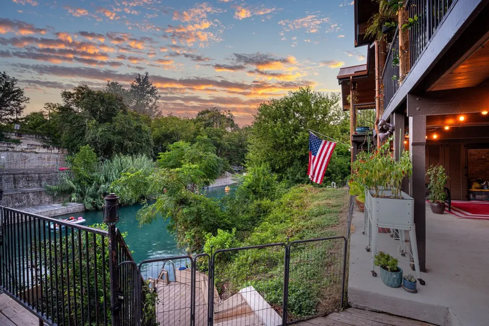 76 Guada Coma Drive New Braunfels, TX 78130