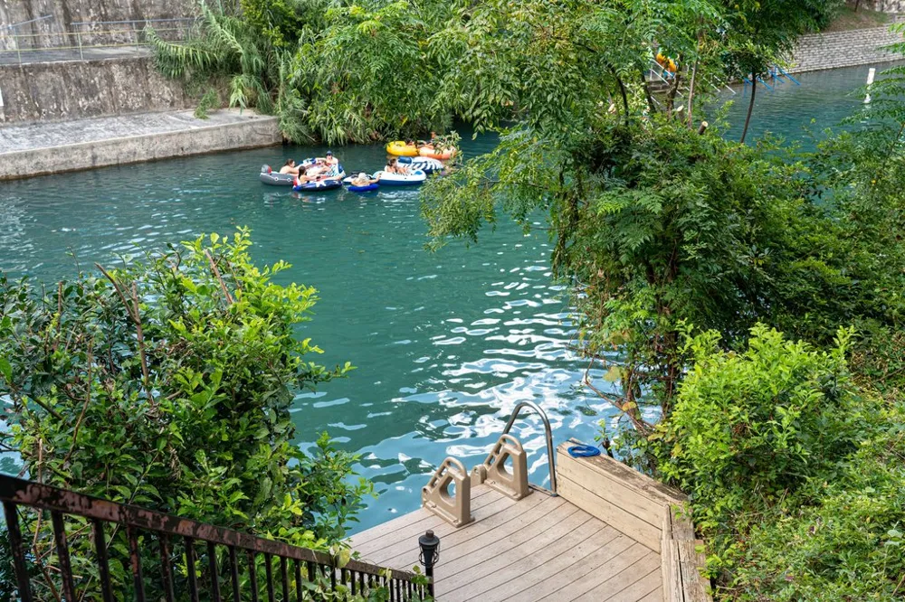 76 Guada Coma Drive New Braunfels, TX 78130