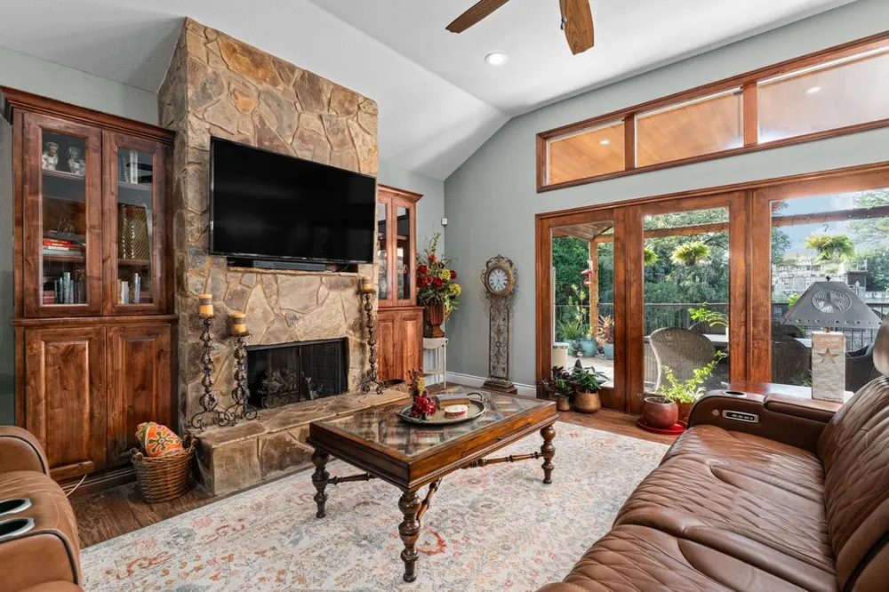 76 Guada Coma Drive New Braunfels, TX 78130