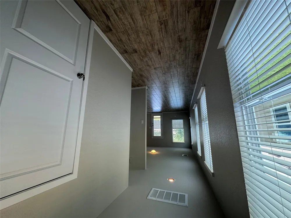 390 Delta Crest Maxwell, TX 78656