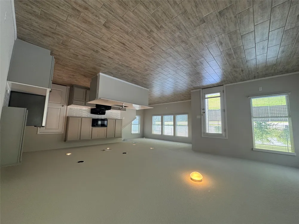390 Delta Crest Maxwell, TX 78656