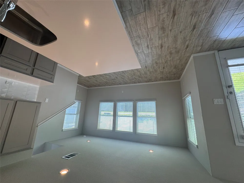 390 Delta Crest Maxwell, TX 78656