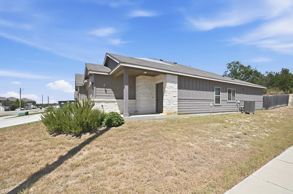 1733 Davidson Ranch Drive Georgetown, TX 78626