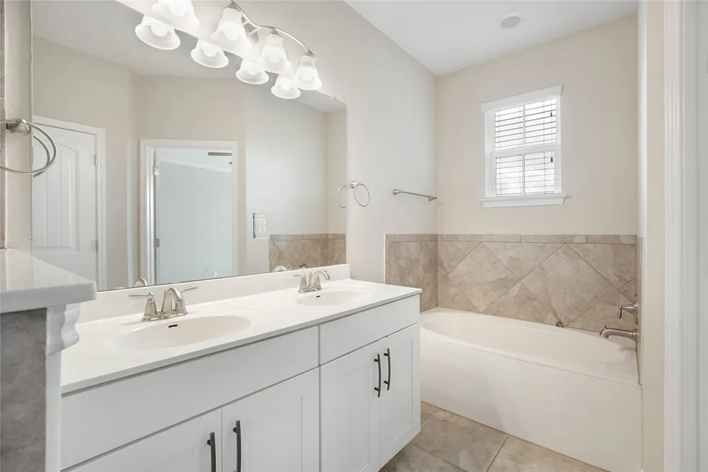 13400 Briarwick Drive #702 Austin, TX 78729