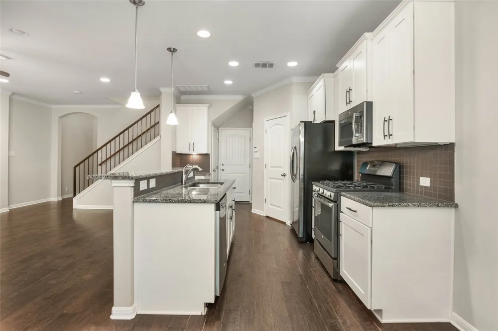 13400 Briarwick Drive #702 Austin, TX 78729