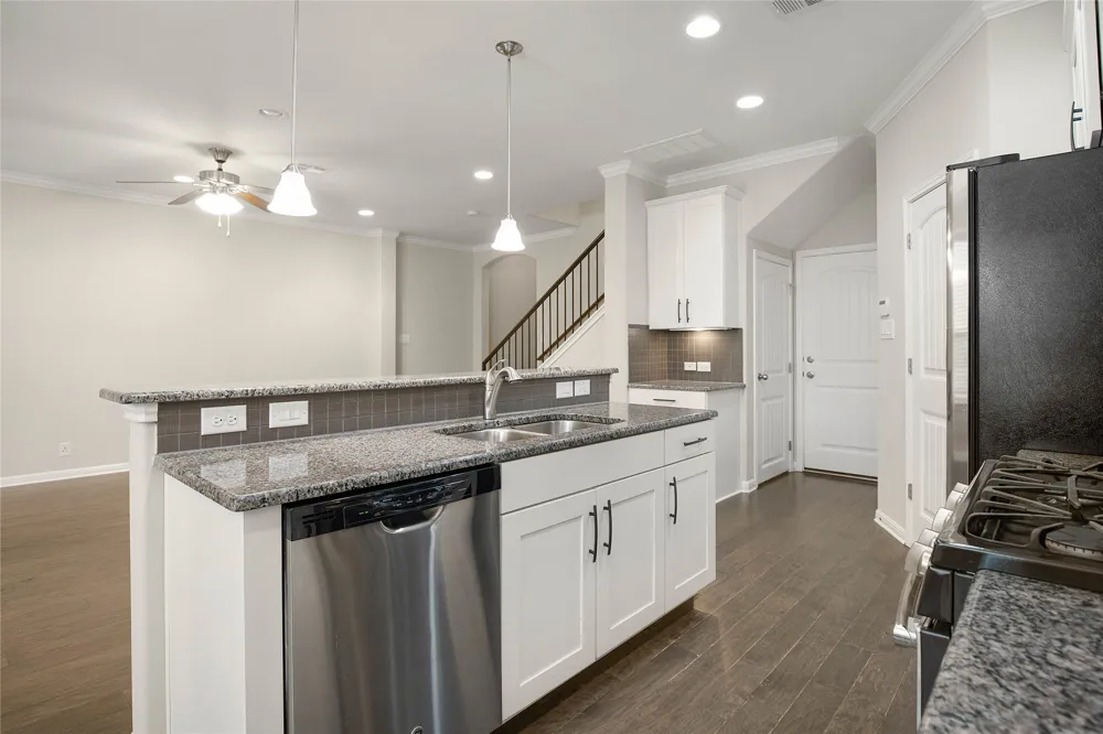 13400 Briarwick Drive #702 Austin, TX 78729