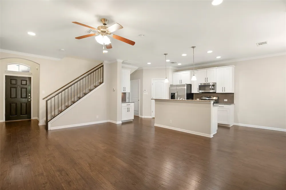 13400 Briarwick Drive #702 Austin, TX 78729