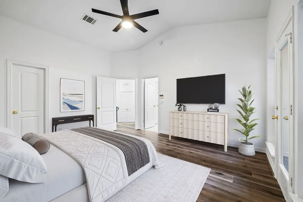 1701 Spyglass Drive #2 Austin, TX 78746