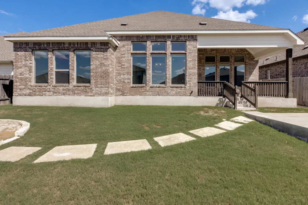 727 Spinnaker Loop #A Kyle, TX 78640