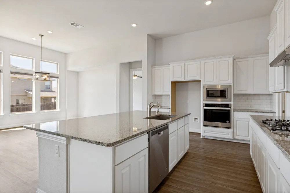 727 Spinnaker Loop #A Kyle, TX 78640