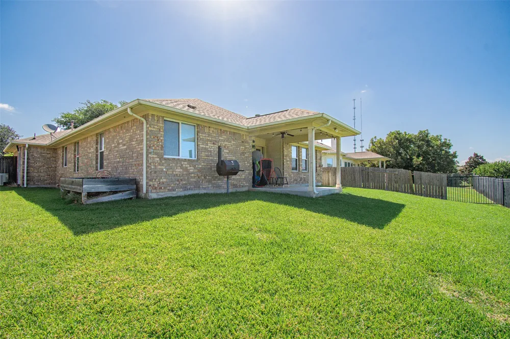 4193 Fairmeadow Drive Round Rock, TX 78665