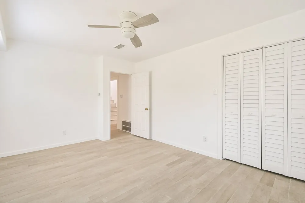 1097 White Loop Road Columbus, TX 78934