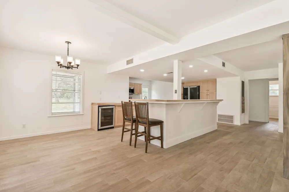 1097 White Loop Road Columbus, TX 78934