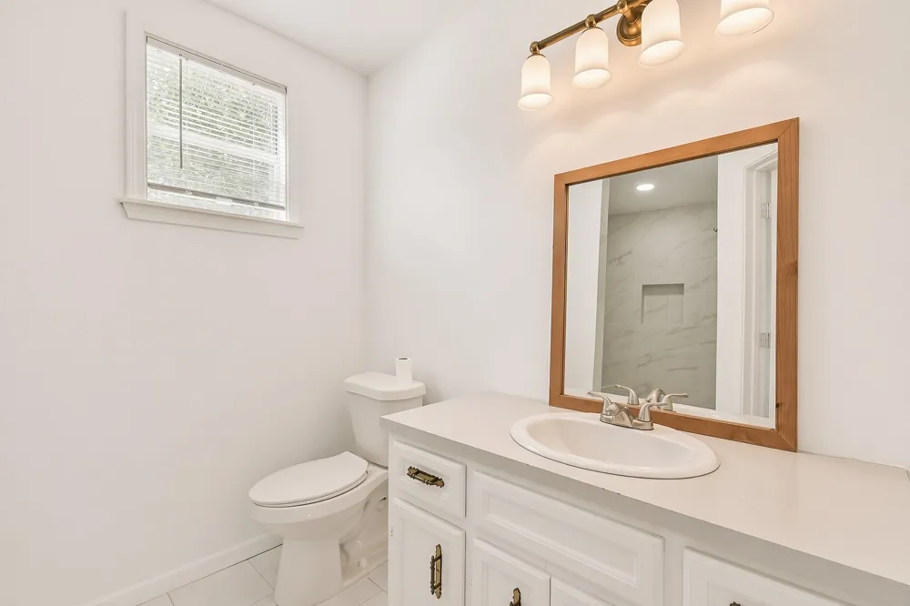 1097 White Loop Road Columbus, TX 78934