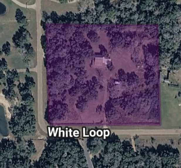 1097 White Loop Road Columbus, TX 78934